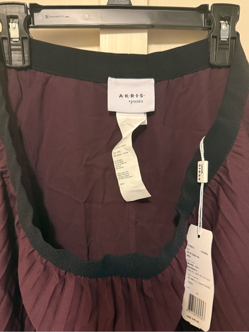 AKRIS punto Pleated Skirt/ BlackBerry / Size 12 / NWT - Picture 4 of 5